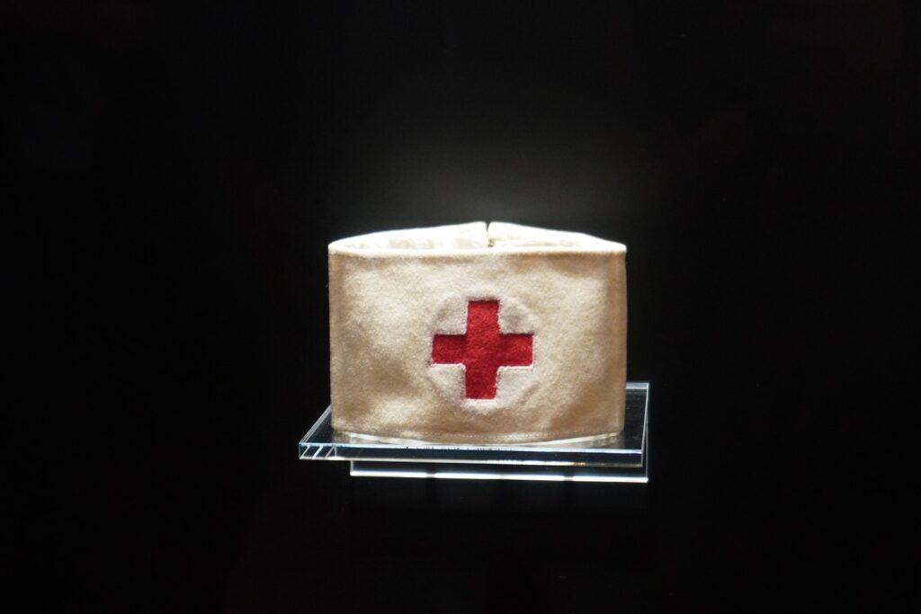 How to Use a Marine First Aid Kit